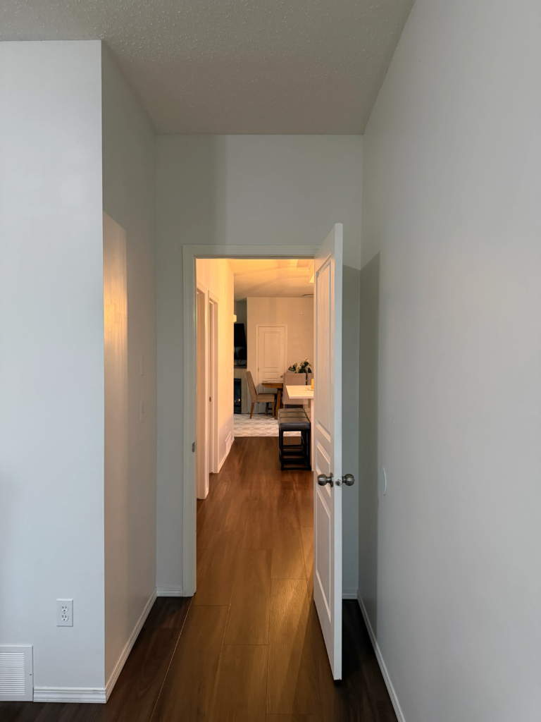 3-Calgary-Custom-Home.webp